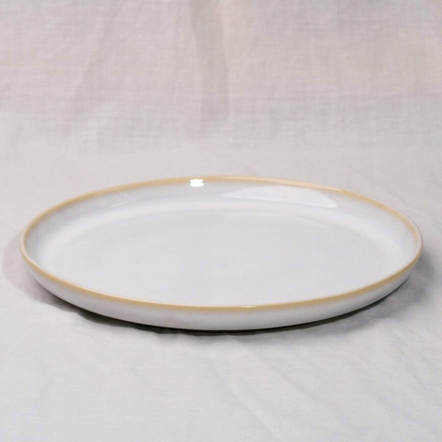 Steingut Teller in Creme weiss