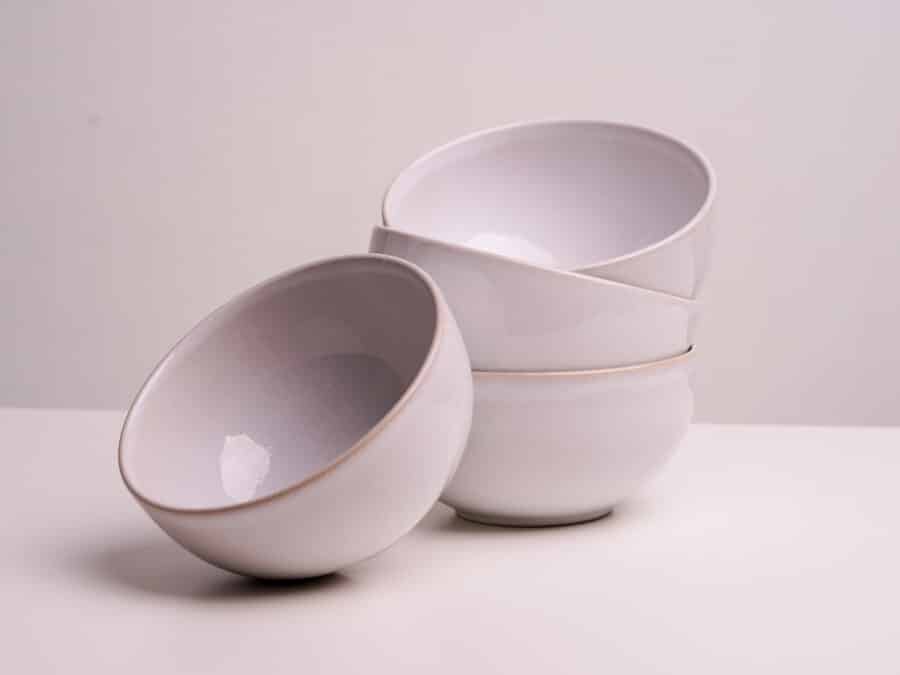 Weiße Schüsseln, große Bowls für 4 Personen