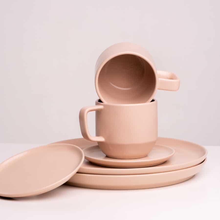 Rosa Geschirr Set