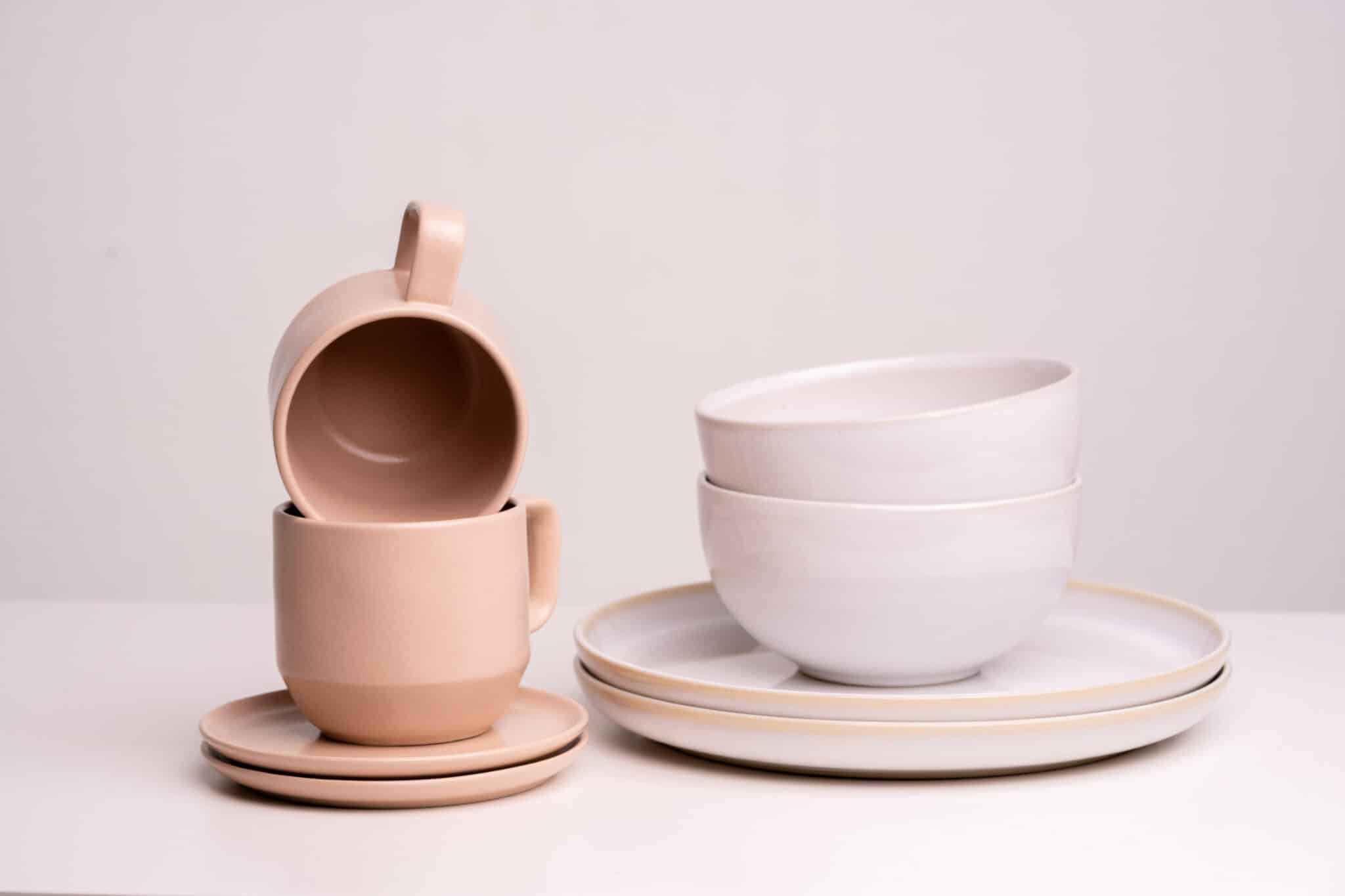 Geschirr Set für 2 Personen, Keramik Bowl, Rosa Tasse, Tapas Teller, großer Keramik Teller
