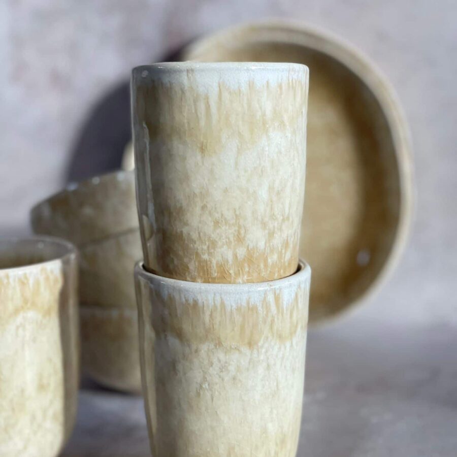 Detailansicht Latte Macchiato Keramik Becher